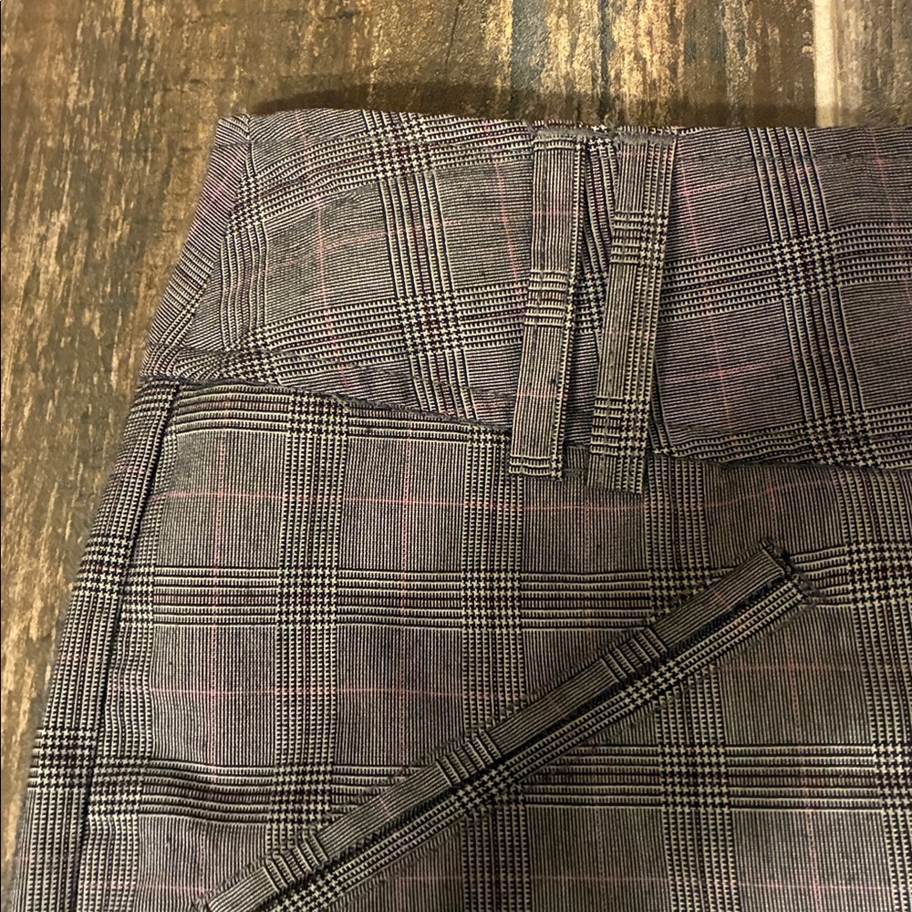Star city dress shorts. EUC - Picture 2 of 8